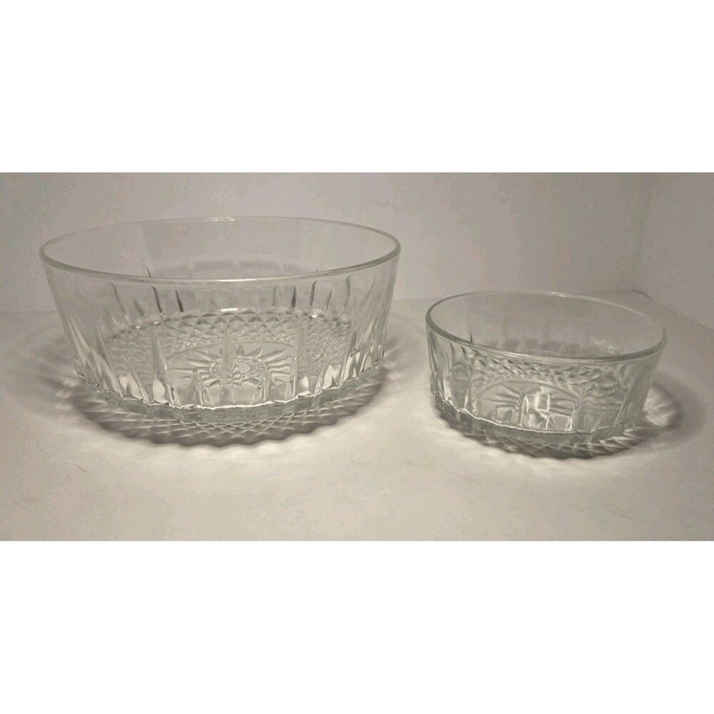Vintage Arcoroc Glass Bowls Starburst Pattern Sml One(USA) 5" Lrg One(FRANCE) 8"